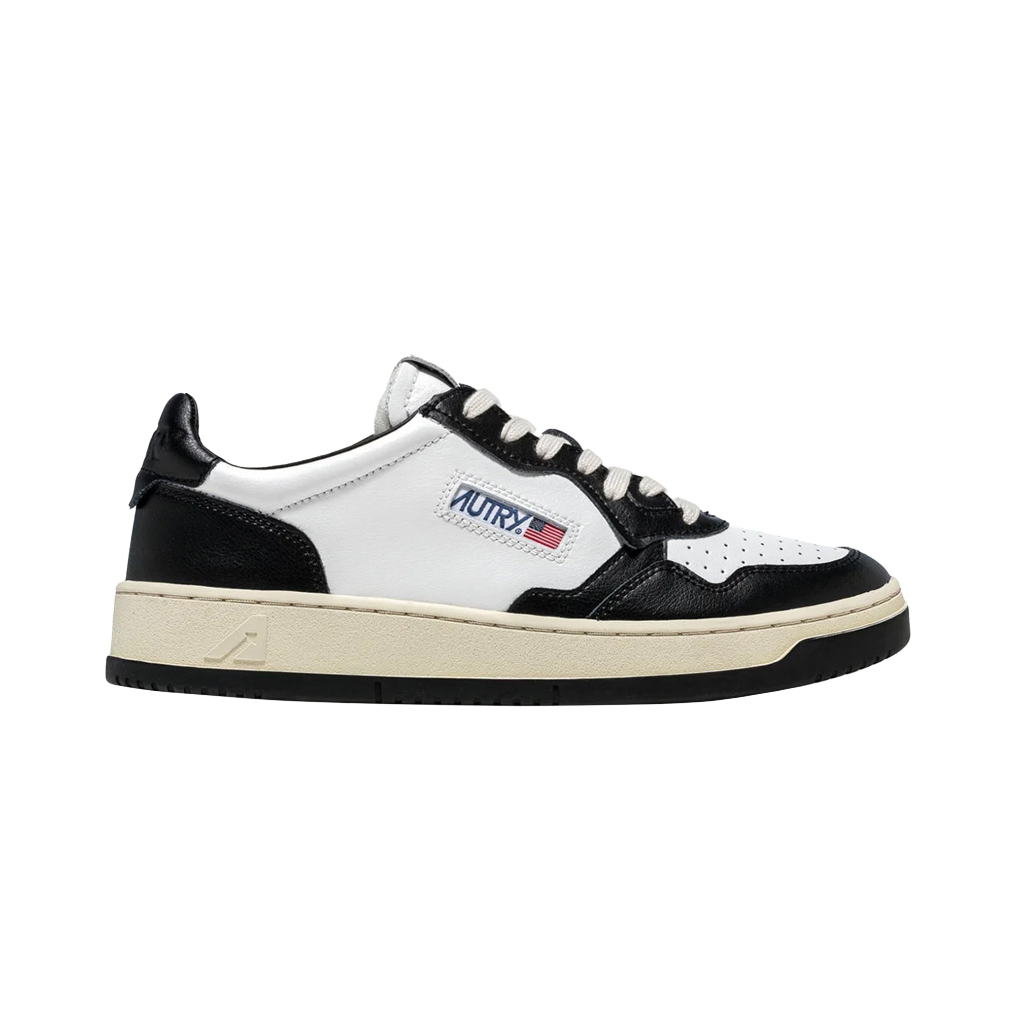 Medalist Low Leather Black White