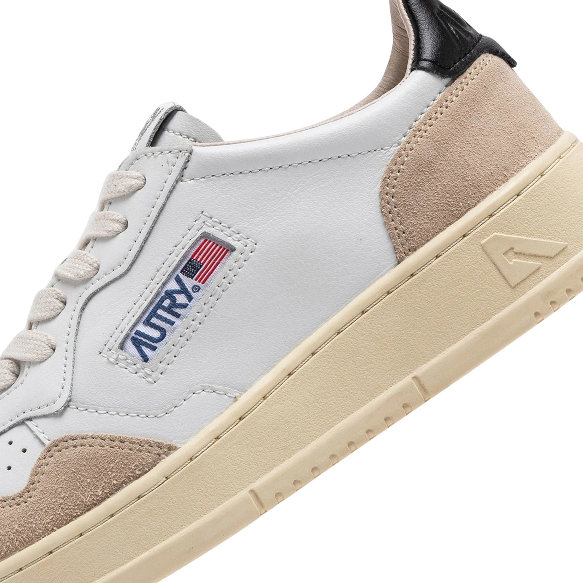 Medalist Low Suede White Black