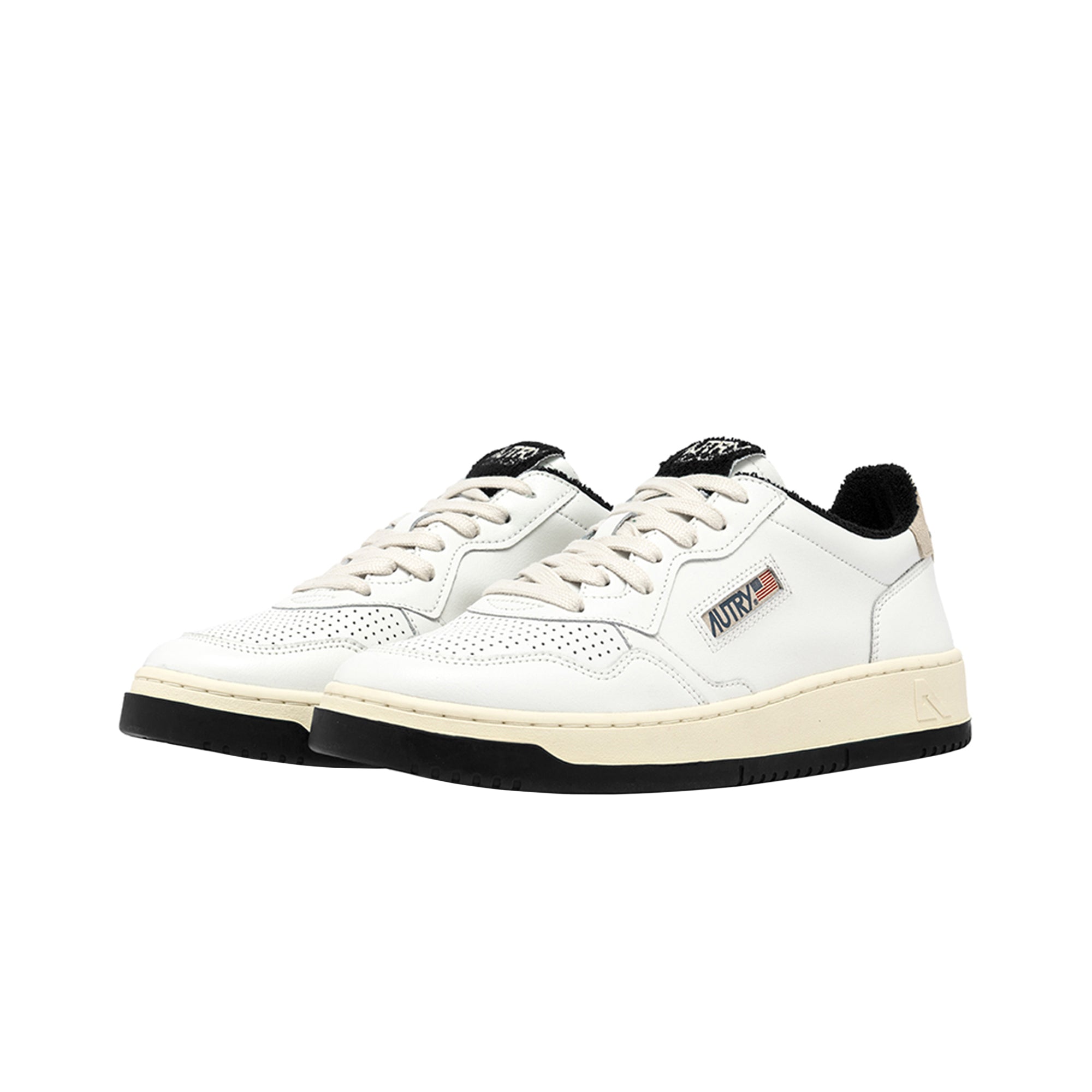 Medalist Low Leather Black Sole