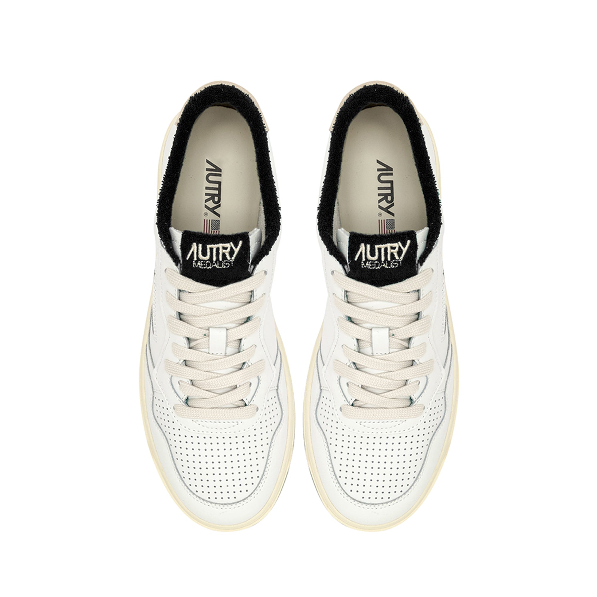 Medalist Low Leather Black Sole