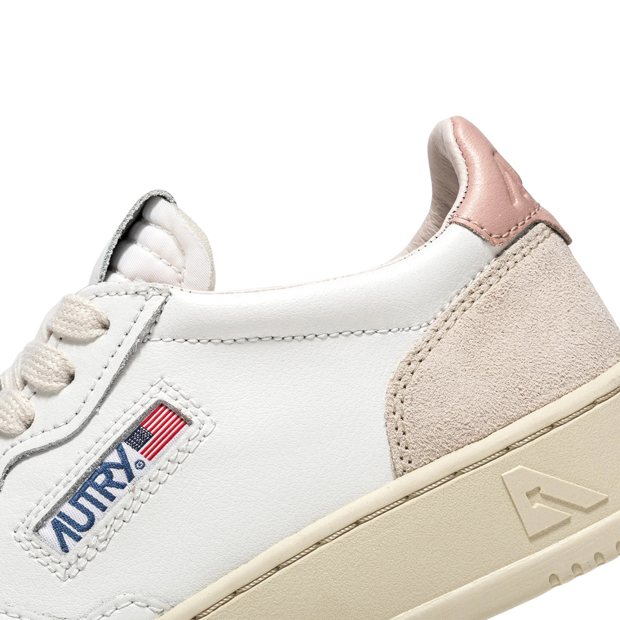 Medalist Low Suede White Powder