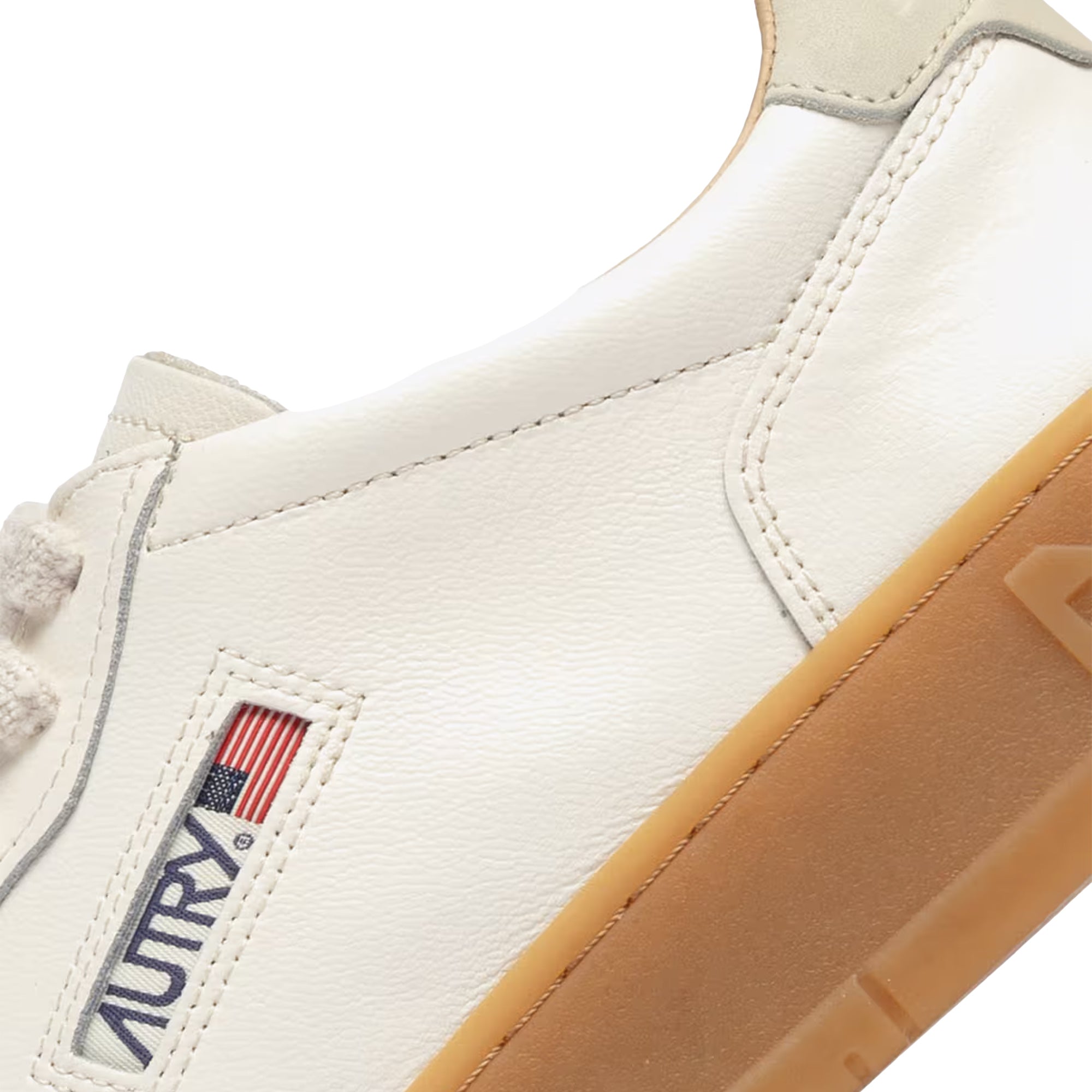 Medalist Low Leather White Nabuk